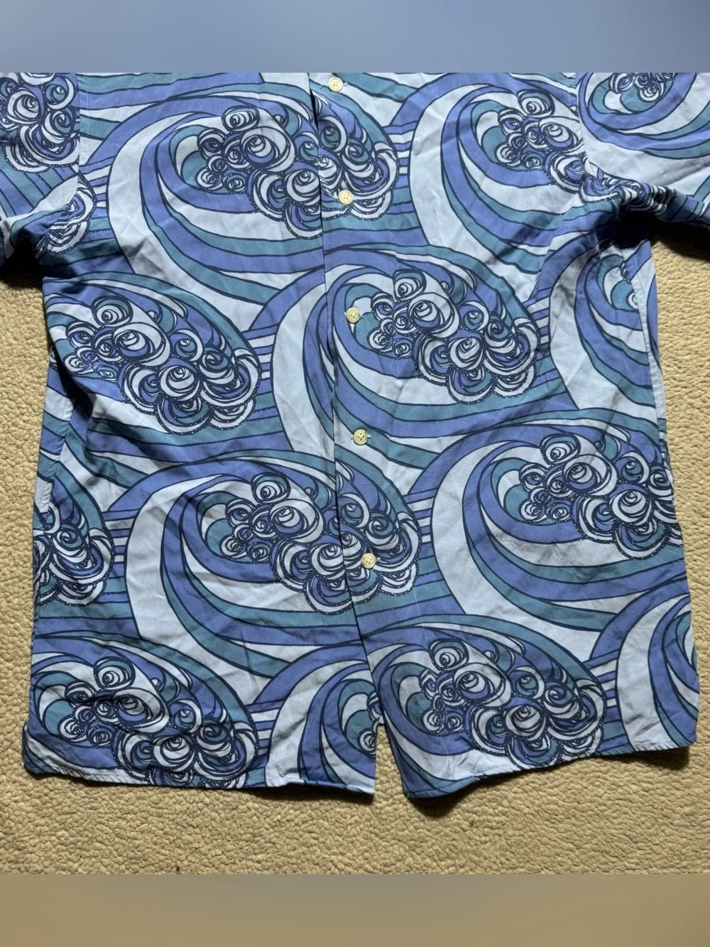 Uniqlo x Heather Brown Shirt Mens Small H Brown Button-Up Wave Art Print Tee